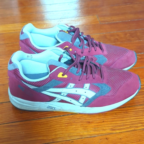ASICS Men's Gel Saga Burgundy Running Sneaker Trainer Size 10 - Picture 3 of 4